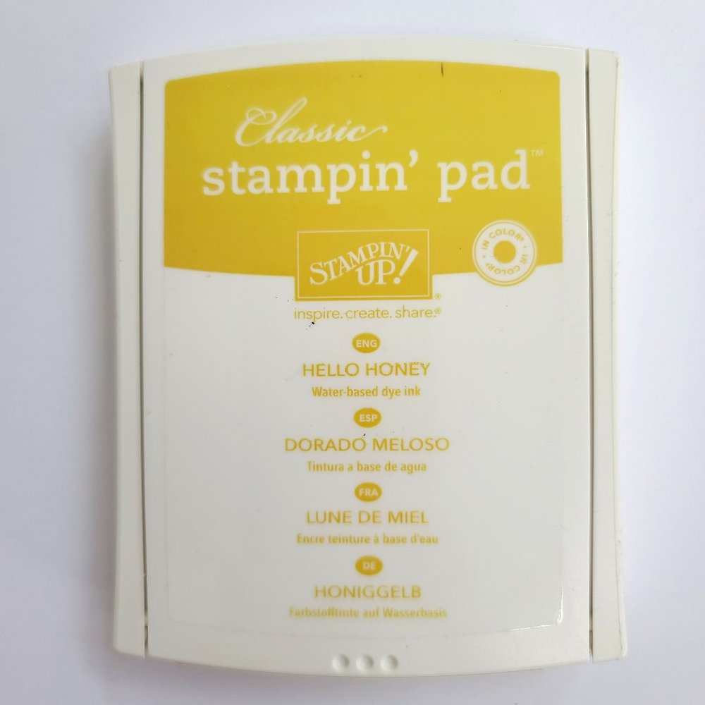 🎀SOLD🎀 Stampin Up! Classic Stampin' Pad - Hello Honey